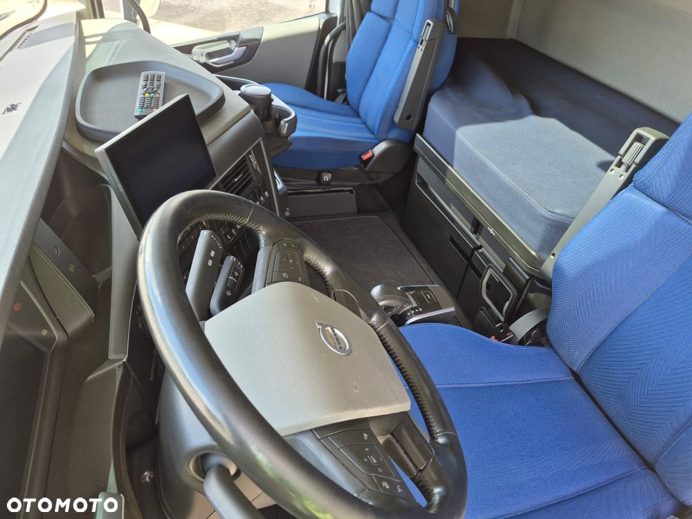 Volvo FH500 pierwszy właściciel, bogate wyposażenie, bezwypadkowy - 25