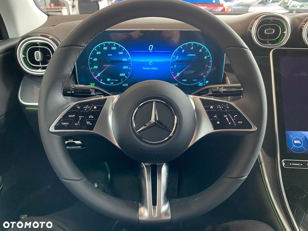 Mercedes-Benz GLC - 11