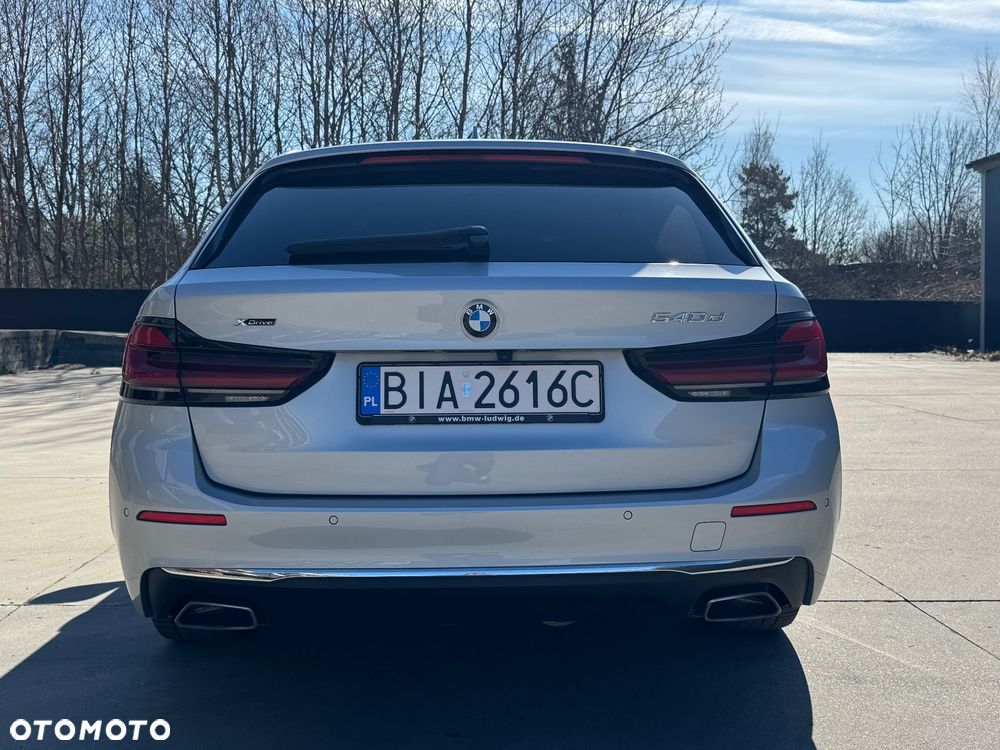 BMW Seria 5 540d xDrive - 8