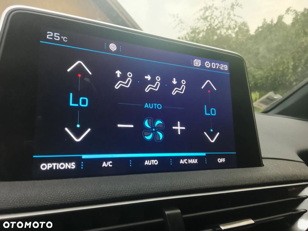 Peugeot 3008 1.2 PureTech GT S&S - 9