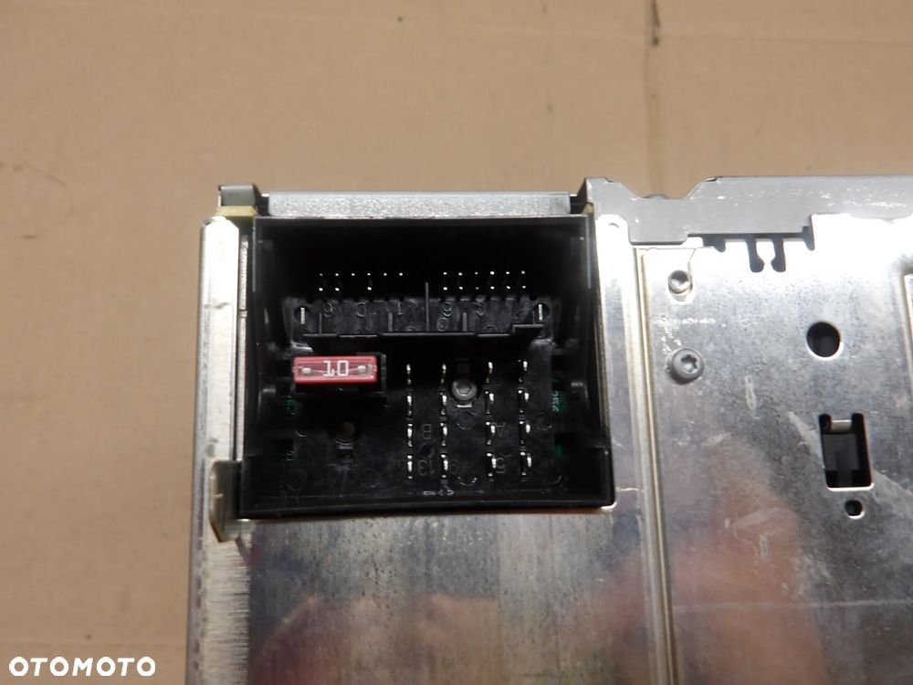 AUDI A4 B7 SEDAN 04-08 2.0TDI RADIO RADIOODTWARZACZ 8E0035186AK - 4