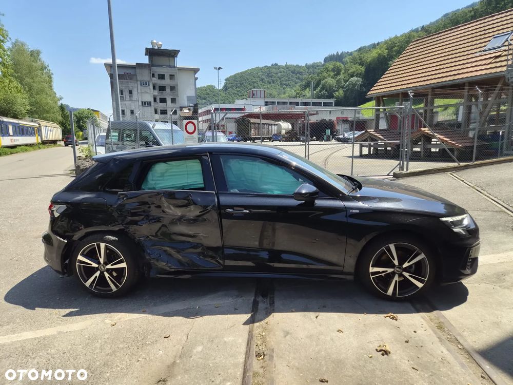 Audi A3 Sportback 35 TFSI S tronic S line - 4