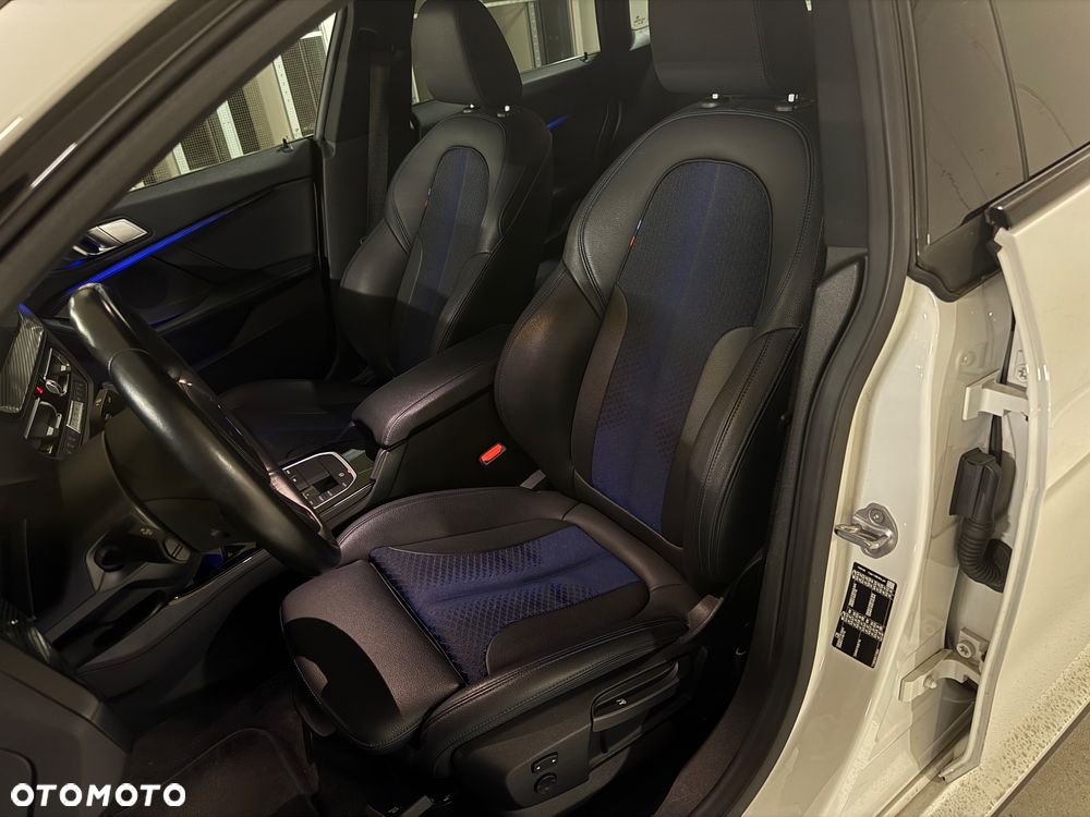 BMW Seria 2 218i M Sport - 10