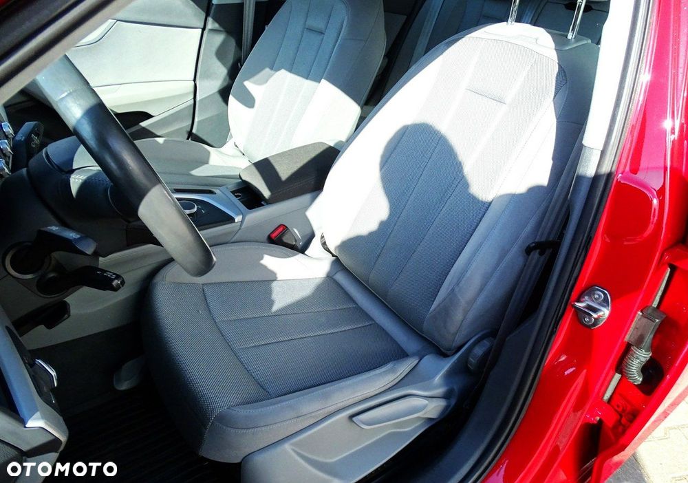 Audi A4 Limousine - 9