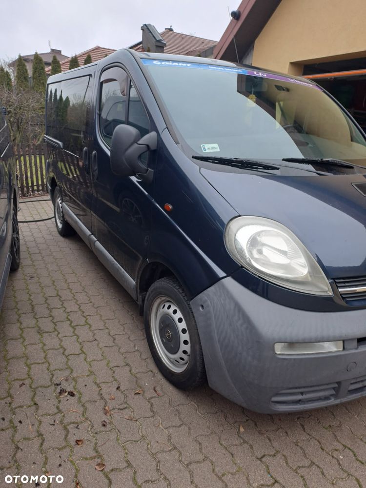 Opel Vivaro - 11