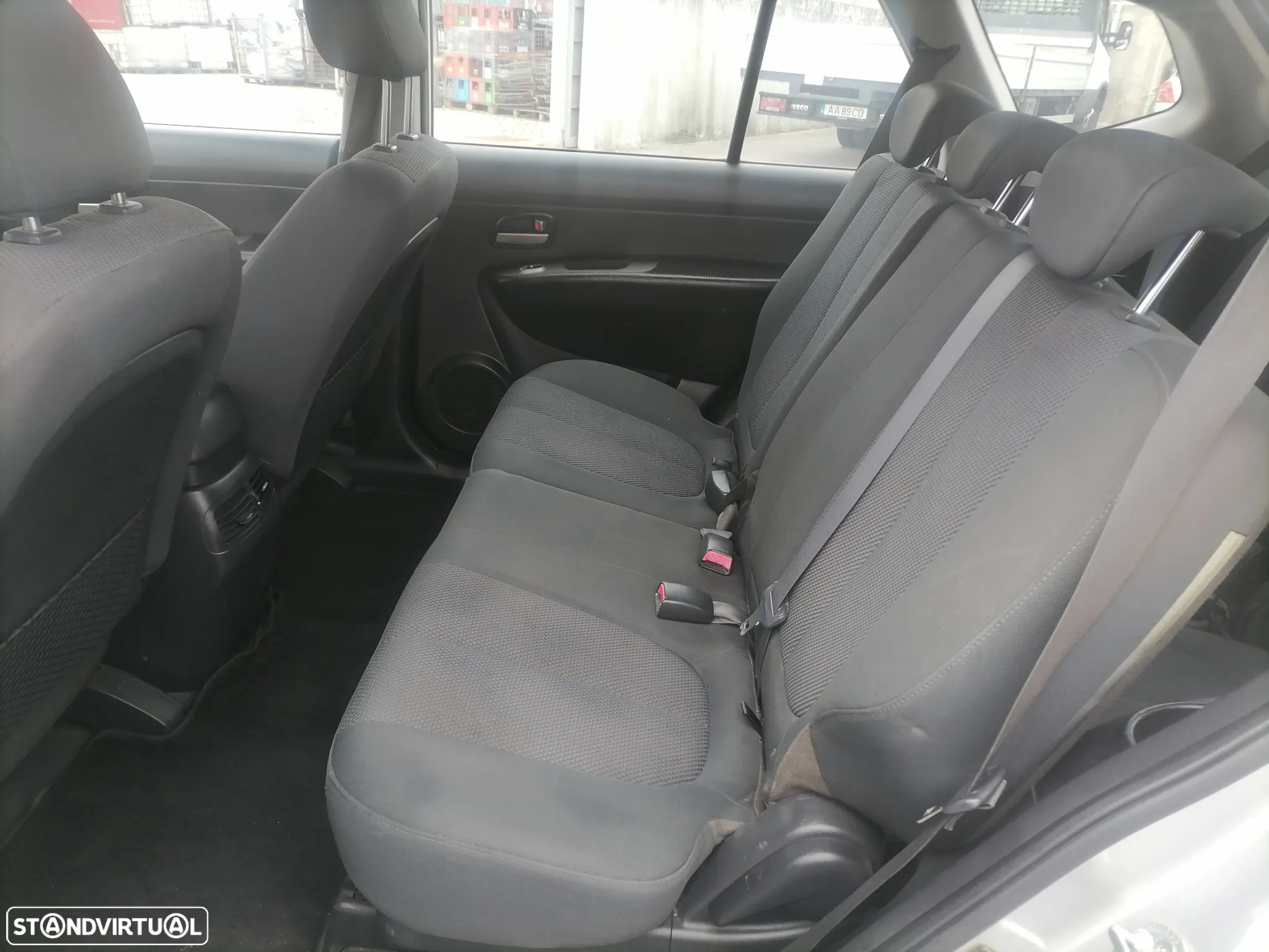 Kia Carens 2.0 CRDi EX - 11