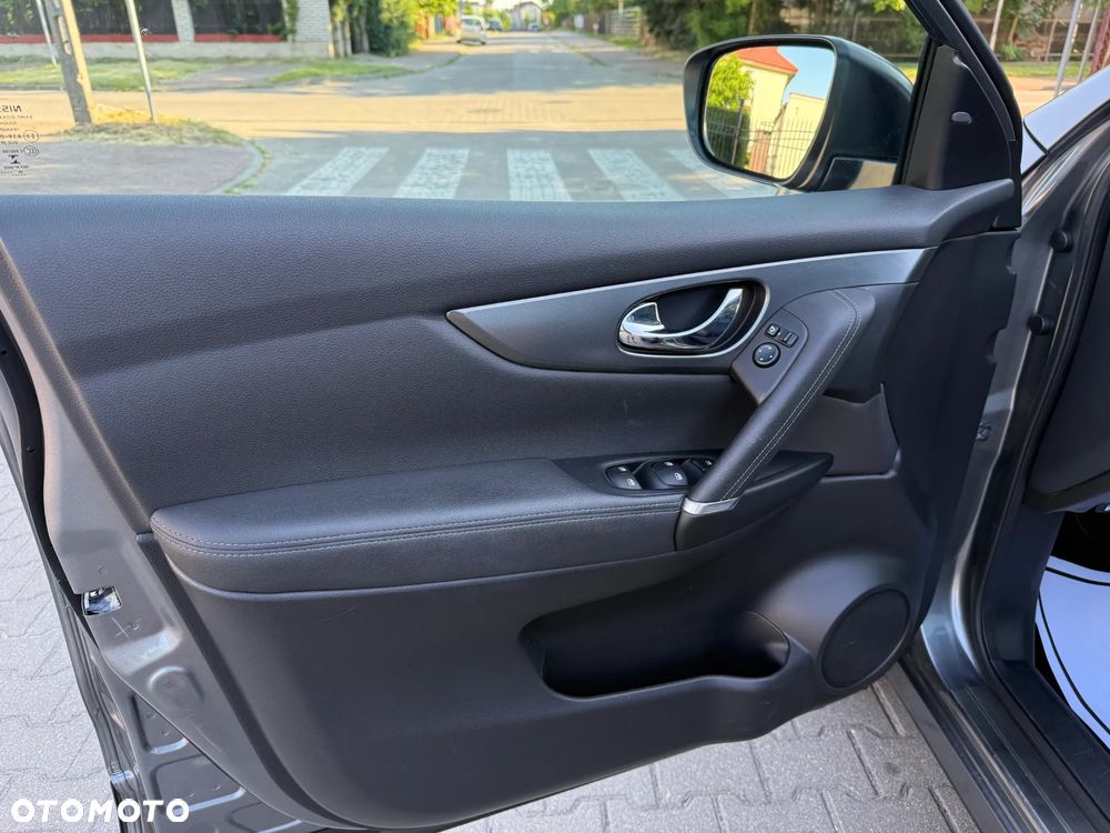 Nissan Qashqai 1.3 DIG-T MHEV Tekna - 23