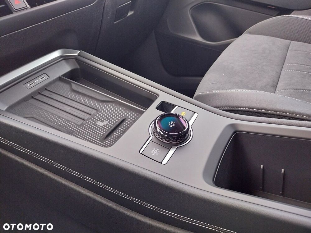 Volkswagen T-Roc - 16