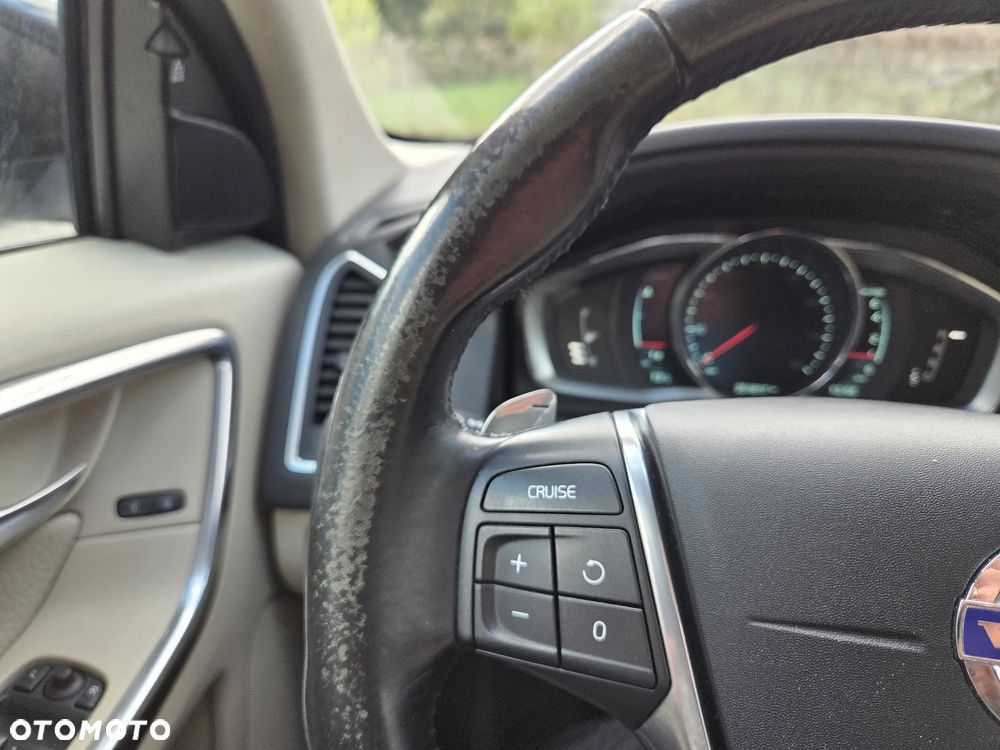 Volvo XC 60 T6 AWD Momentum - 13