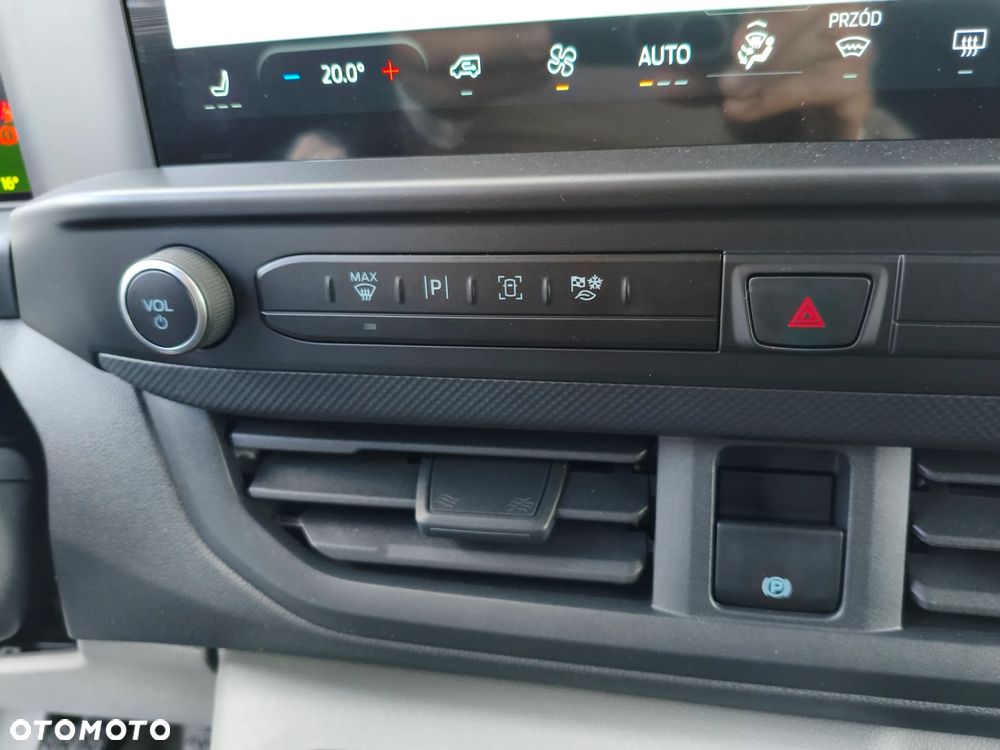 Ford Transit Custom Kombi 320 L2H1 Trend M1 - 17