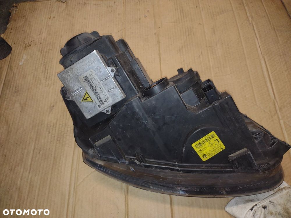 VW GOLF V 06R LAMPA LEWY  BIXENON EUROPA - 2