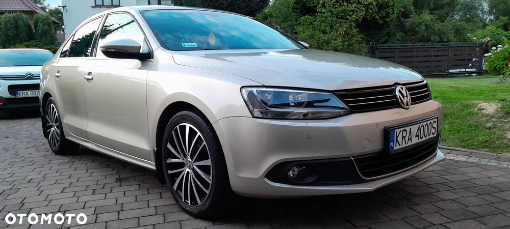 Volkswagen Jetta 2.0 TSI Highline DSG - 3