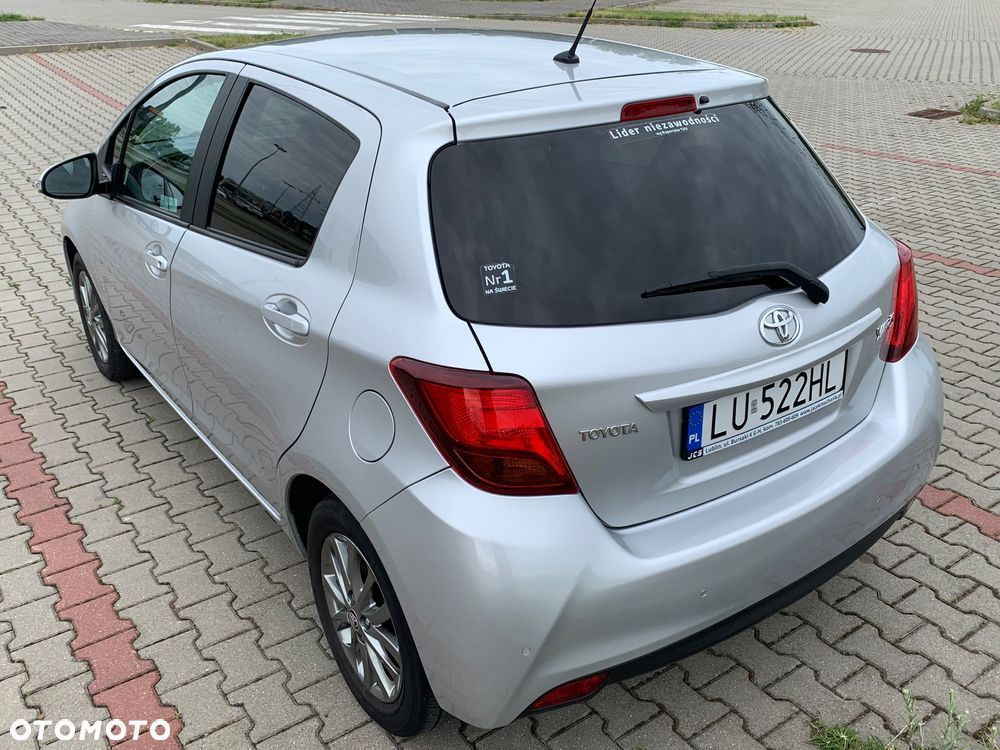 Toyota Yaris 1.33 Premium - 12