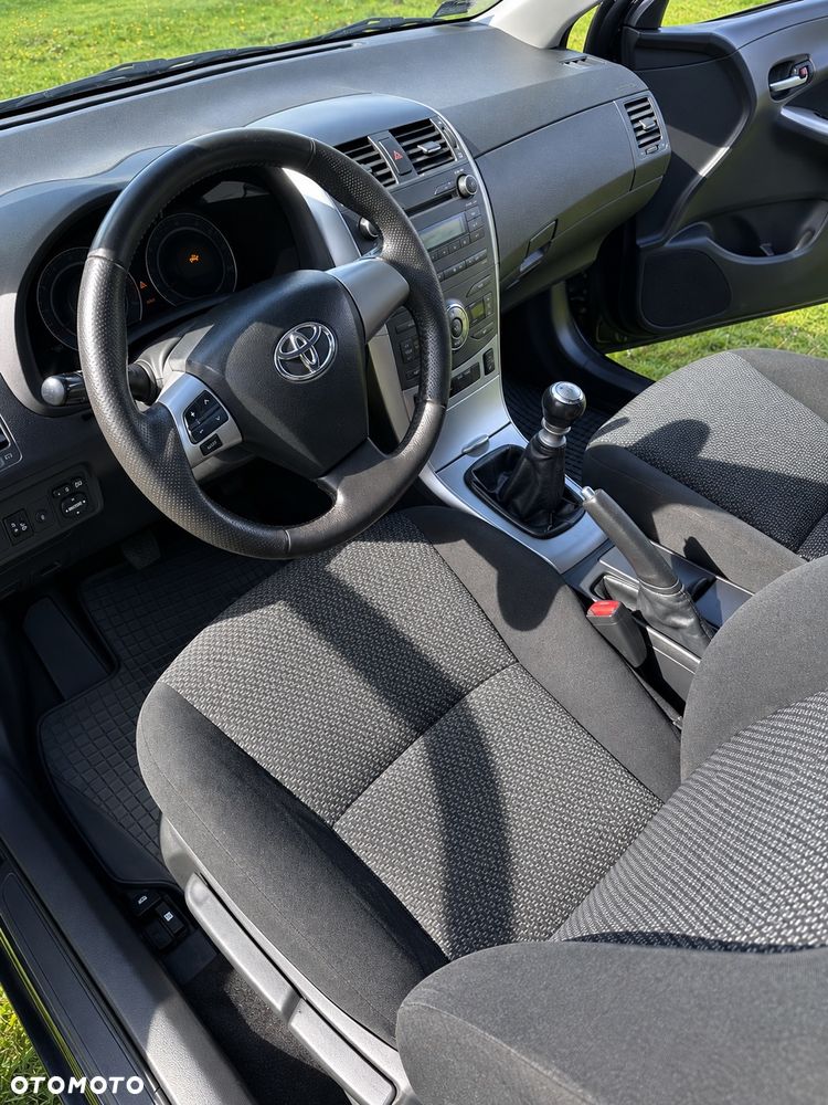 Toyota Corolla 1.6 Premium - 6