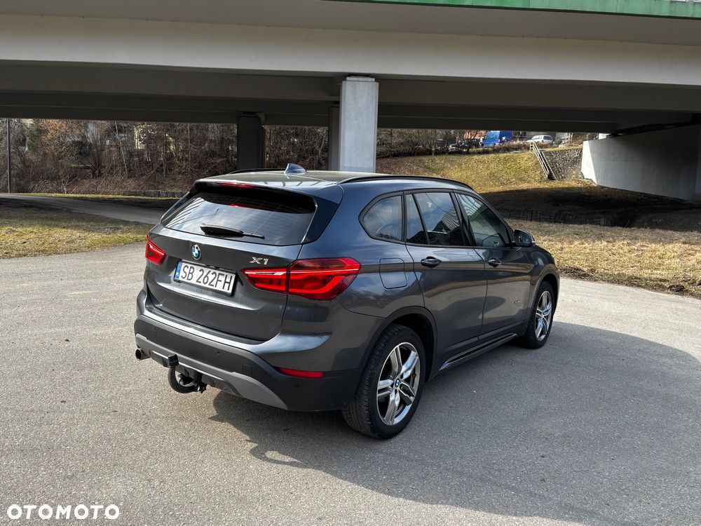BMW X1 xDrive18d xLine sport - 3