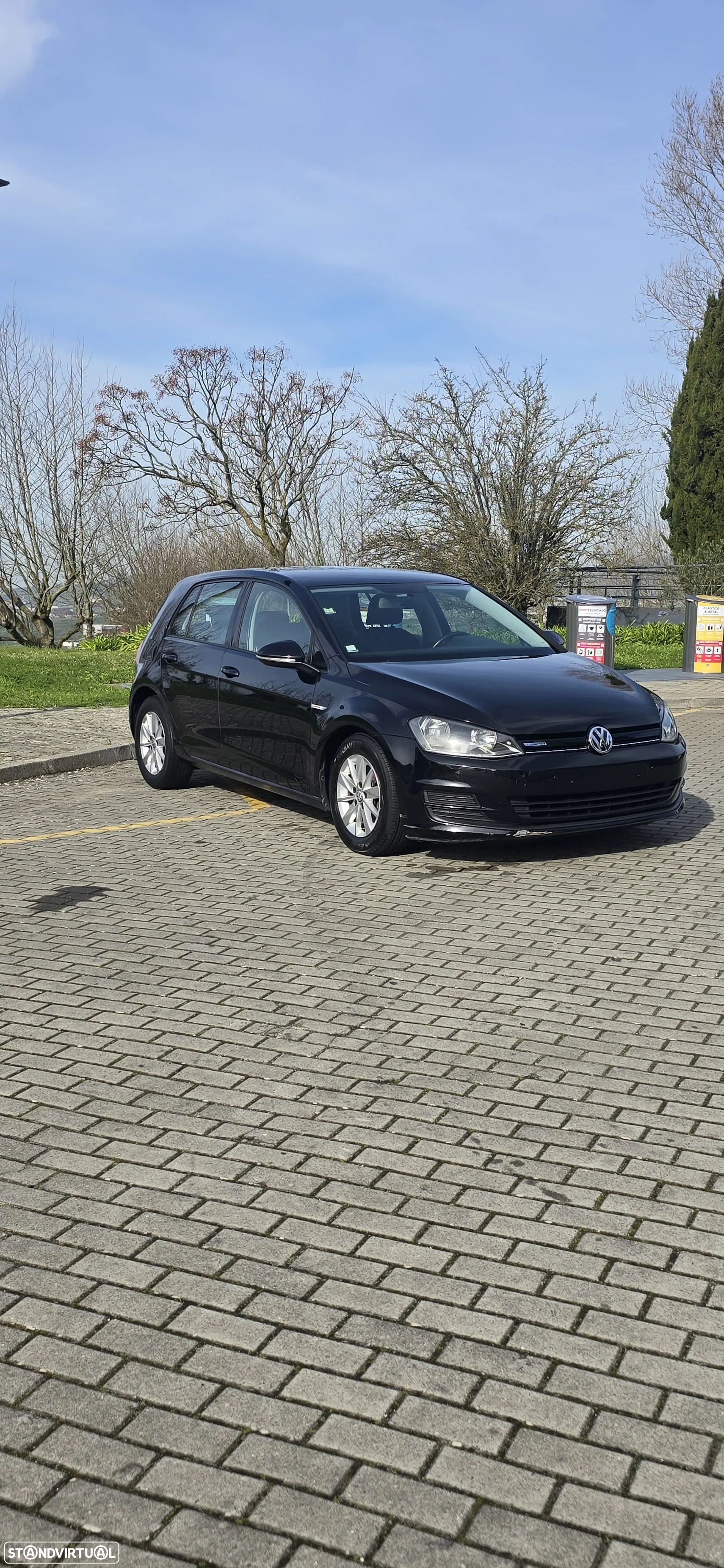 VW Golf 1.6 TDi BlueMotion Confortline - 2