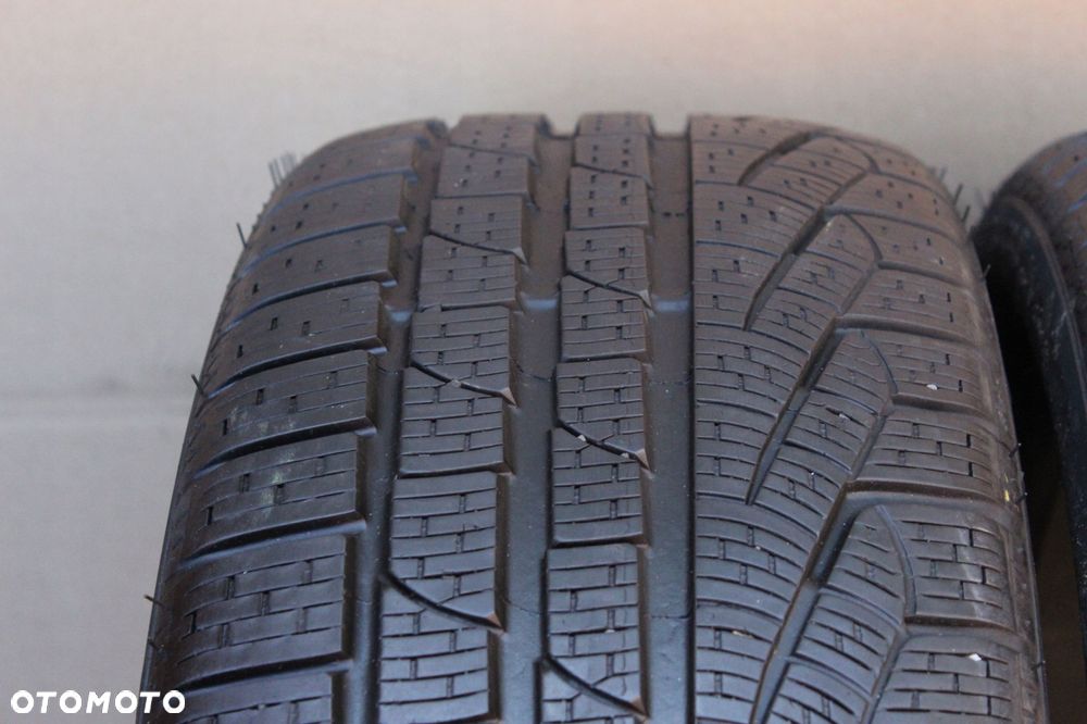 2x 245/45r18 pirelli sottozero winter 240 serie ii rsc * 100v 17r - 2