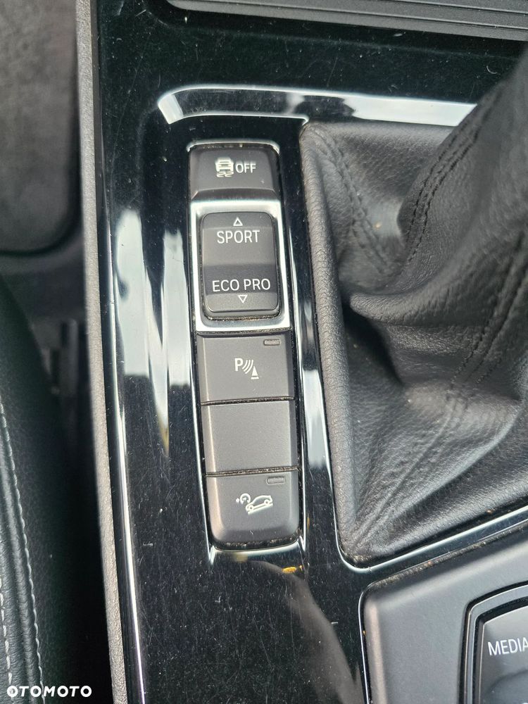 BMW X1 xDrive18d - 24