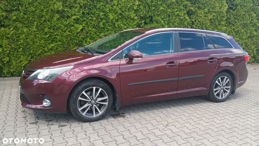 Toyota Avensis 1.8 Sol plus NAVI - 6