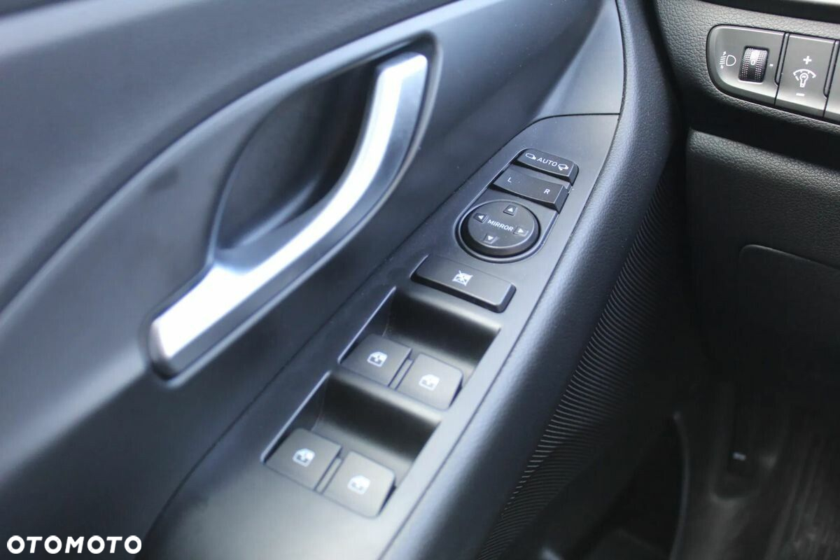 Hyundai i30 1.0 T-GDI Smart - 11