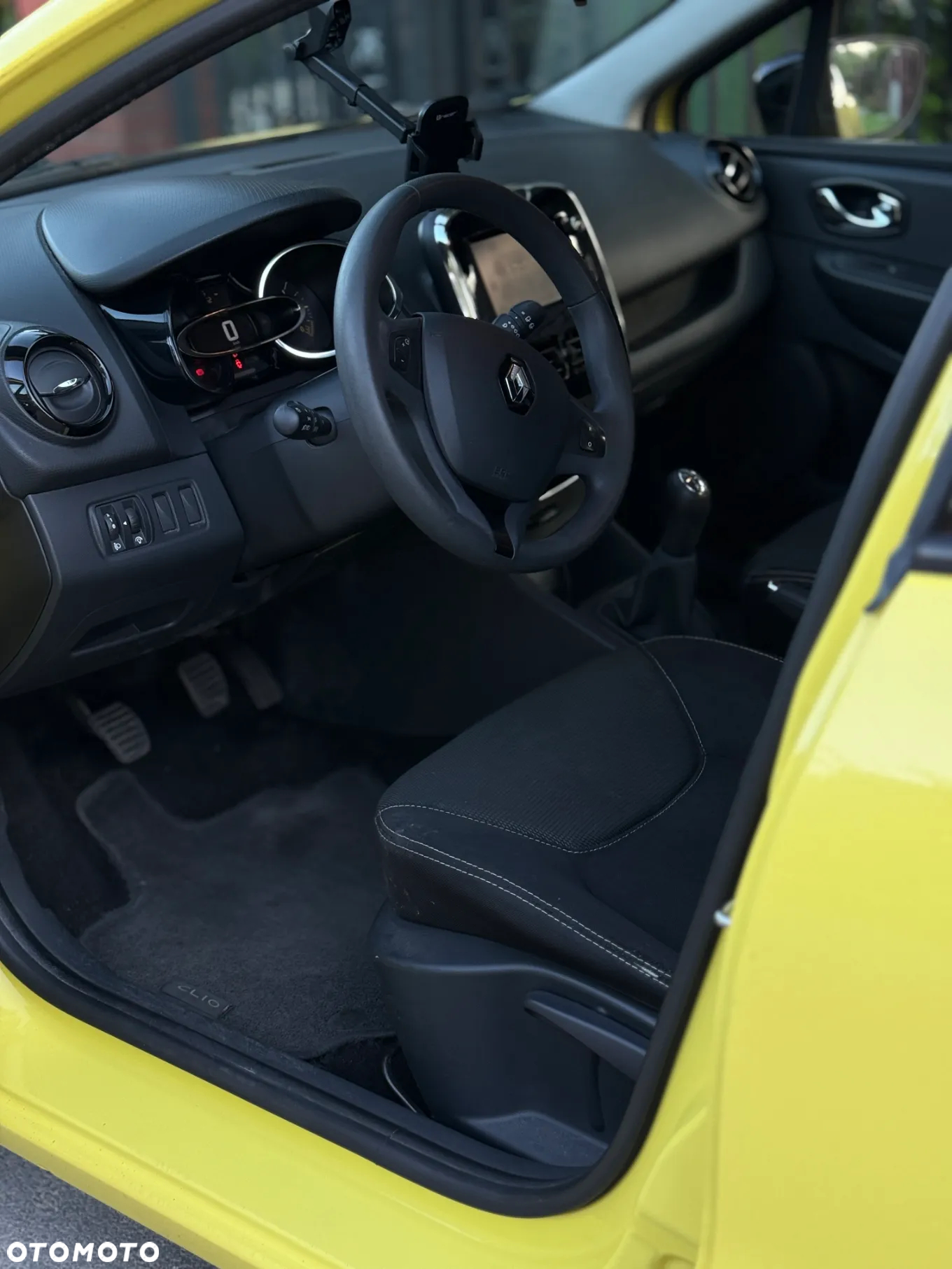 Renault Clio 1.2 16V Zen - 4