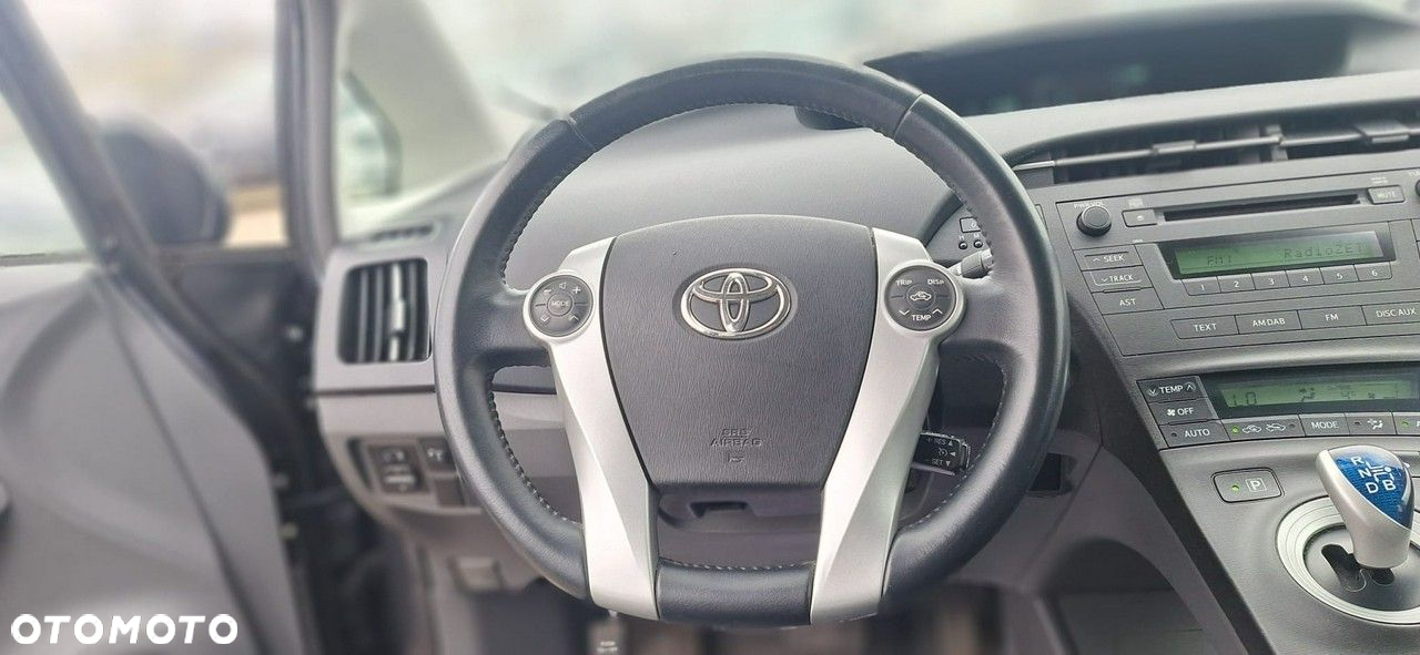 Toyota Prius - 10