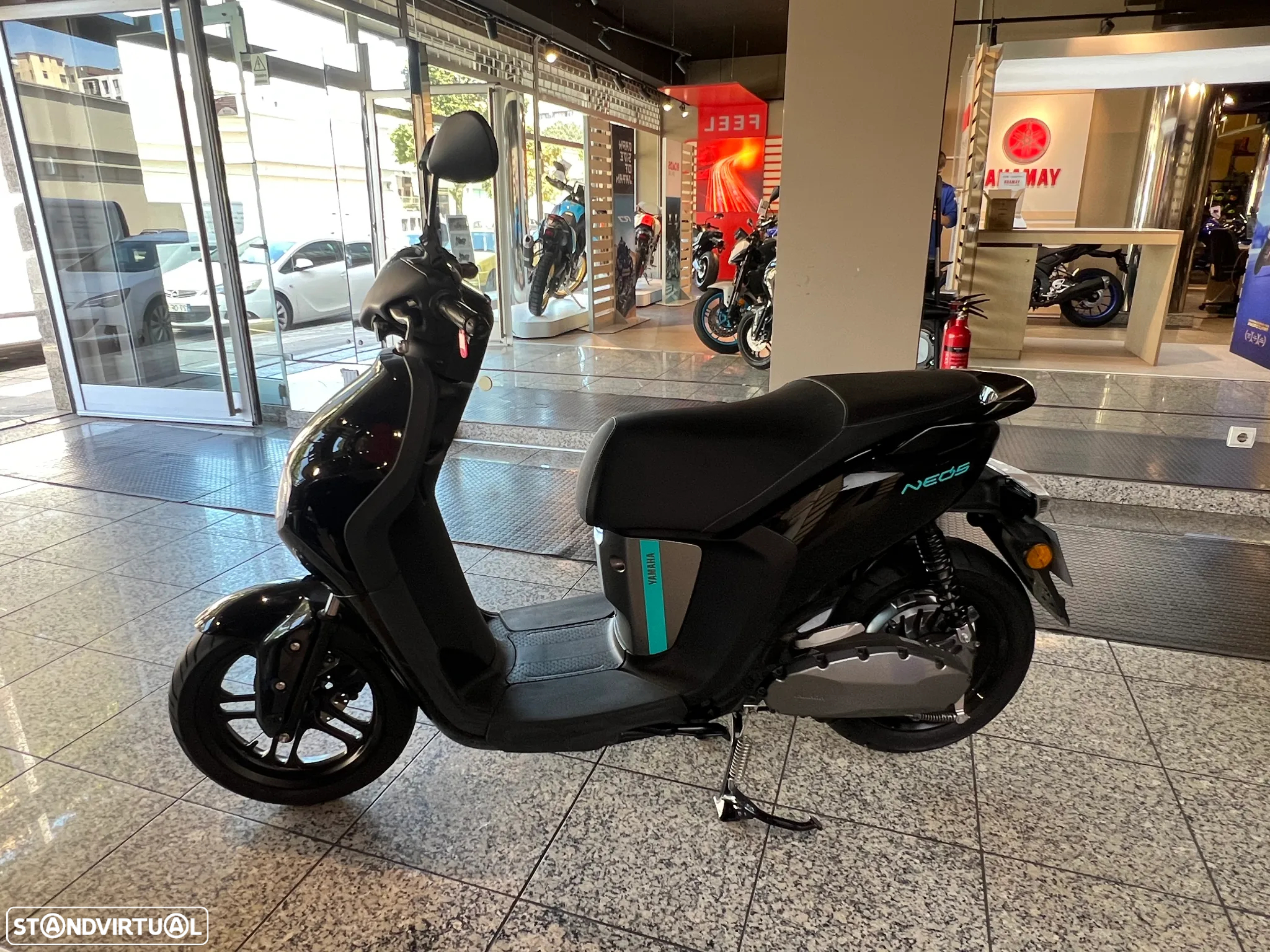 Yamaha NEOs - 3