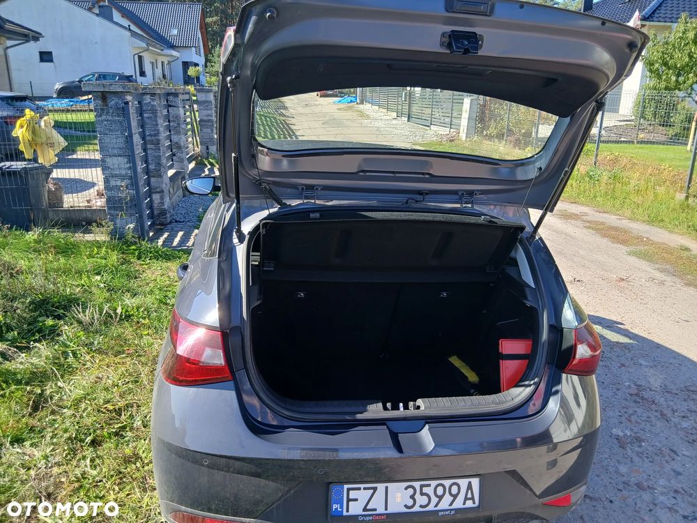 Hyundai i20 - 19
