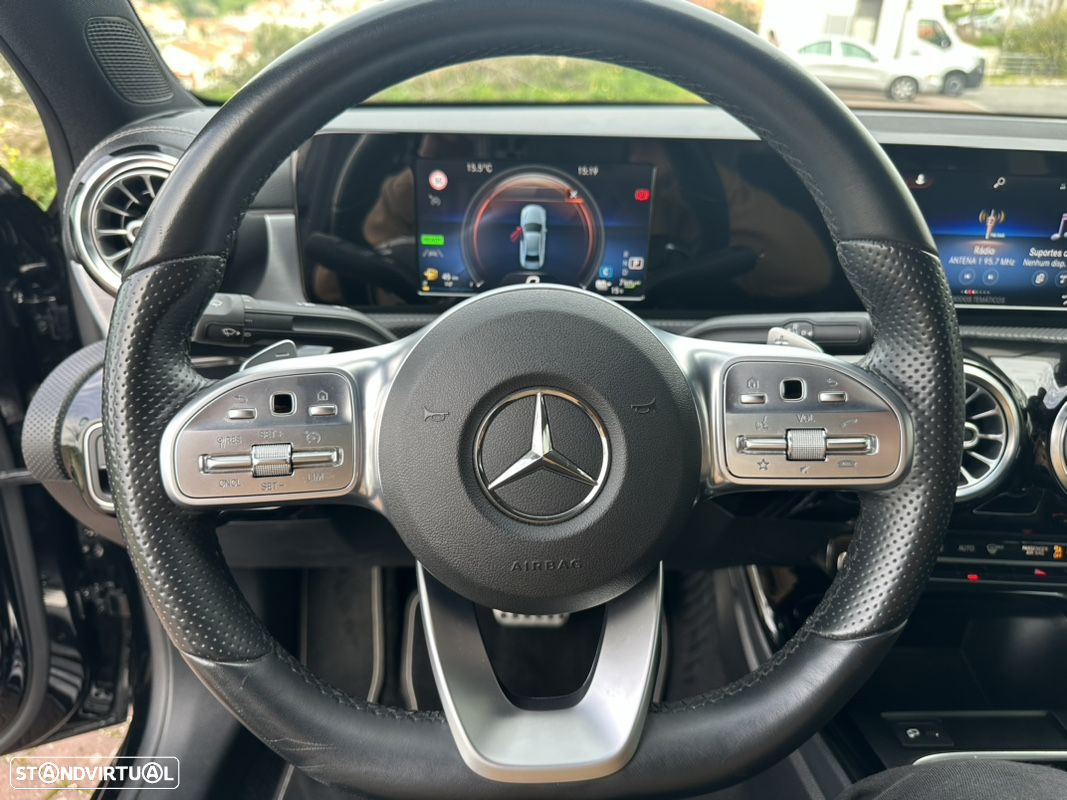 Mercedes-Benz A 250 Limousine e AMG Line - 26