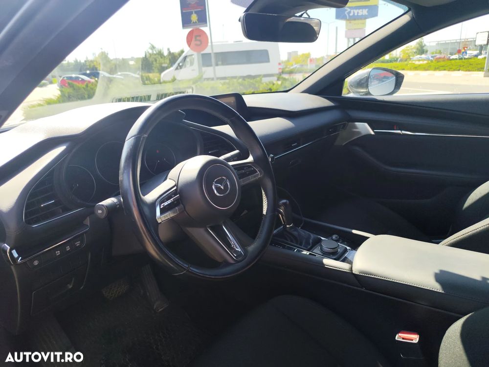 Mazda 3 G122 AT Plus - 12