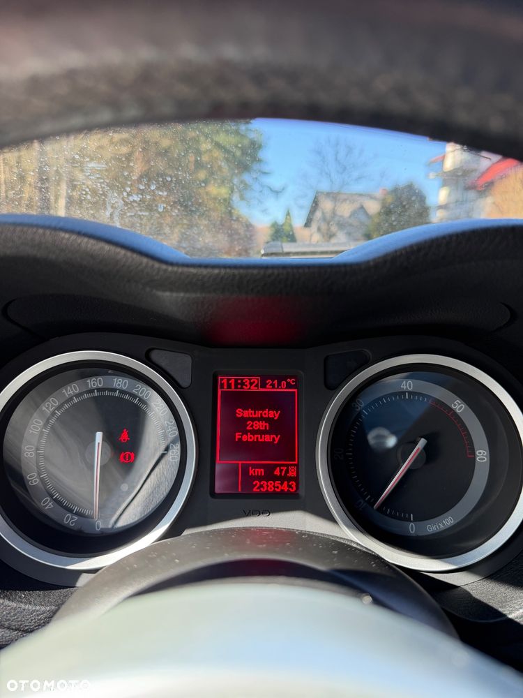 Alfa Romeo Brera 2.4JTDM Sky View - 19