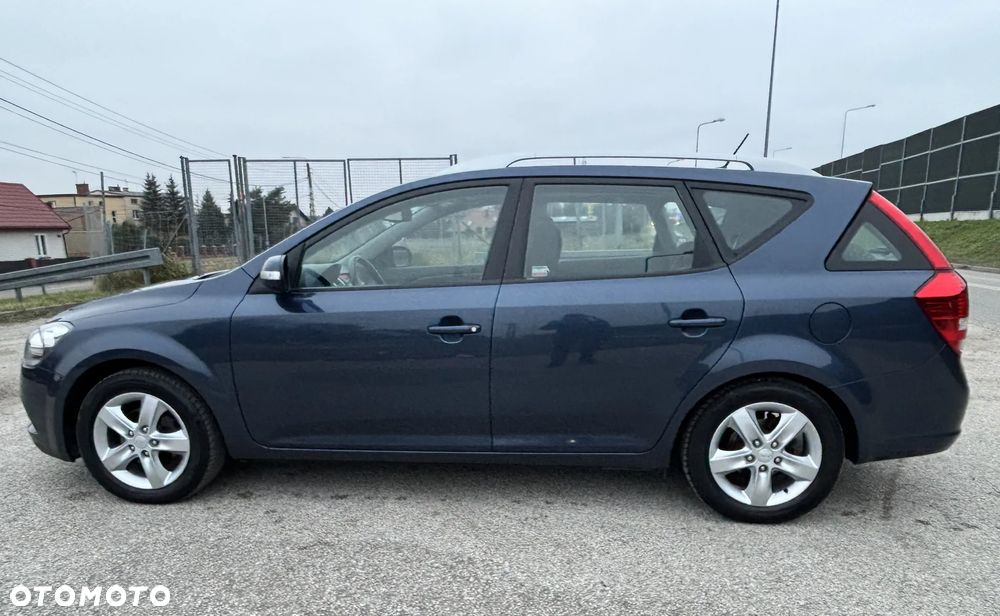 Kia Ceed 1.6 CRDi 90 Spirit - 37