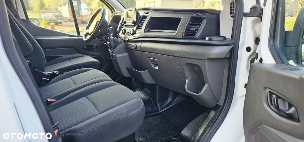 Ford Transit - 18