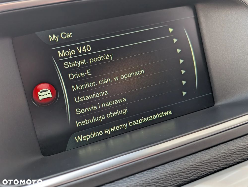 Volvo V40 Cross Country - 29
