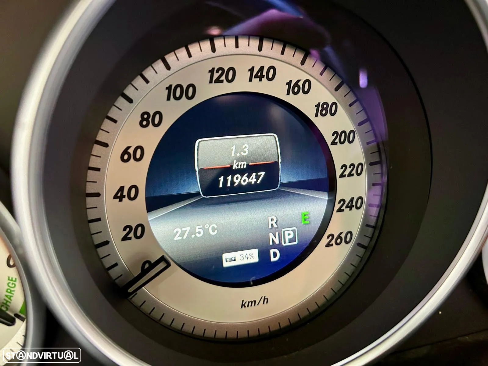 Mercedes-Benz E 300 Bluetec Hybrid Avantgarde - 11