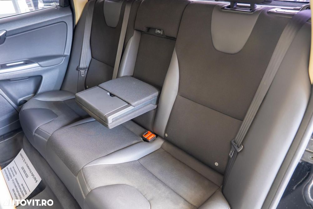 Volvo XC 60 - 23