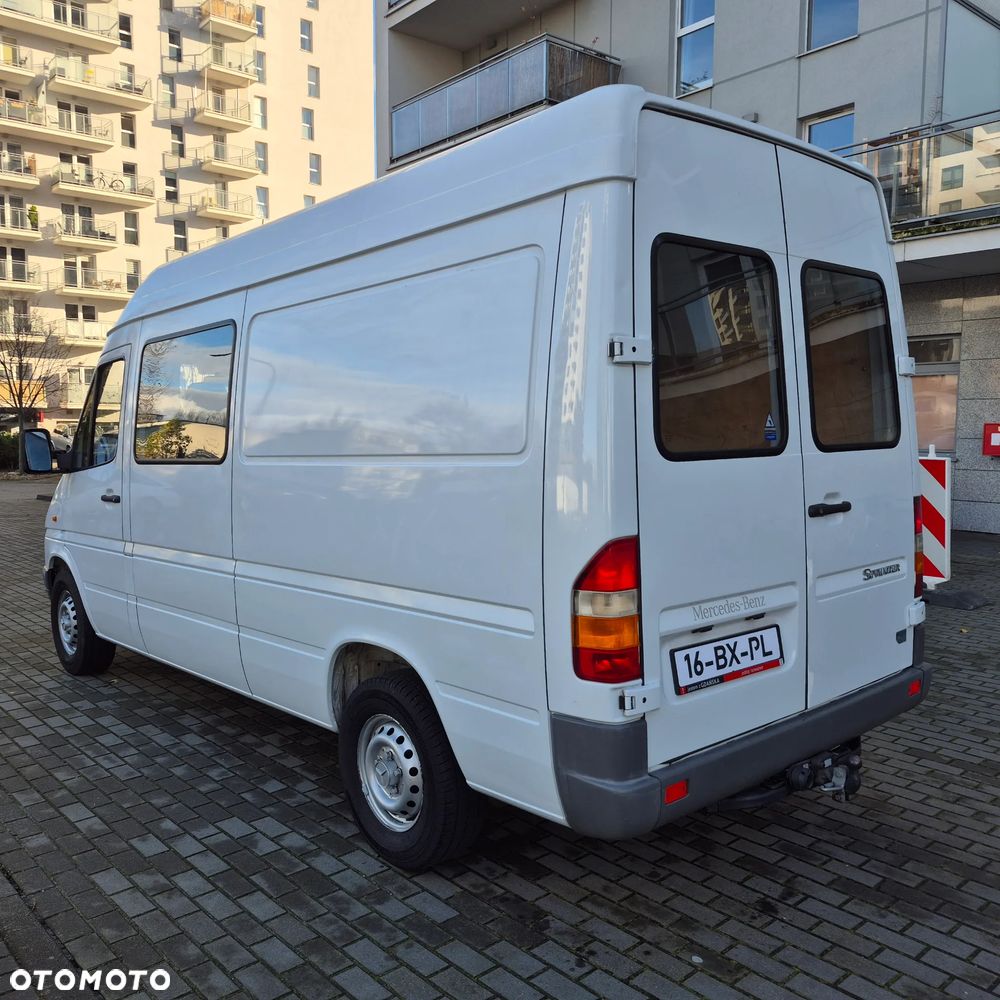 Mercedes-Benz Sprinter - 8