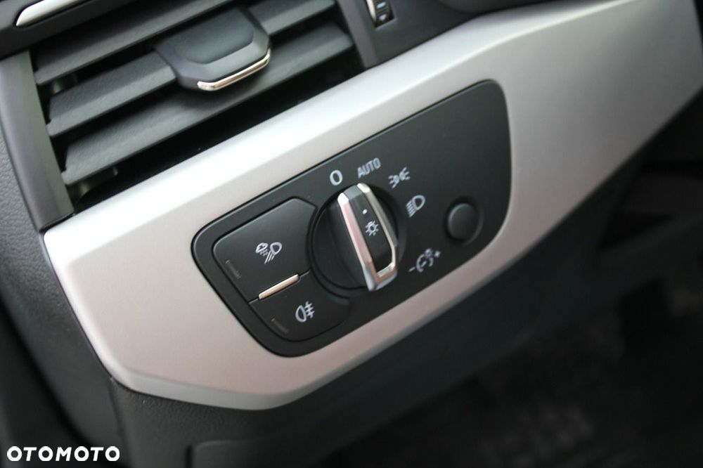 Audi A4 Allroad - 22