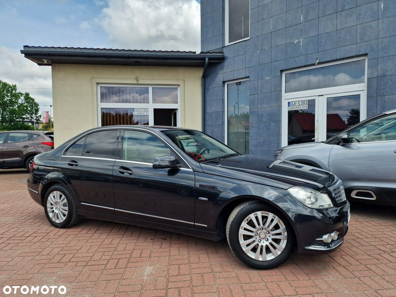 Mercedes-Benz Klasa C 180 CGI BlueEFFICIENCY Elegance - 14