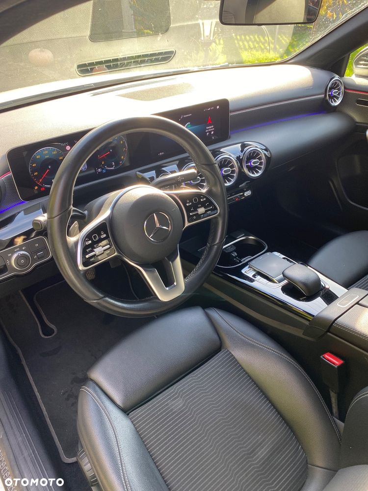 Mercedes-Benz Klasa A 200 7G-DCT - 7