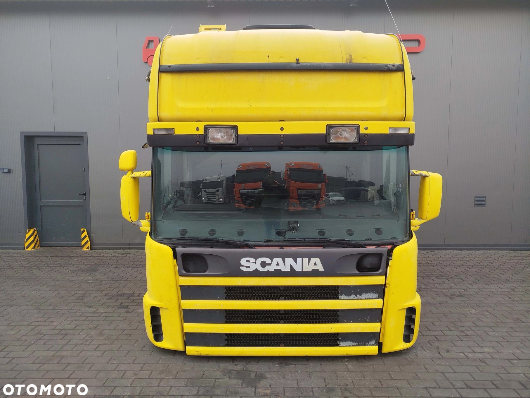 KABINA SCANIA 4 124 - 1