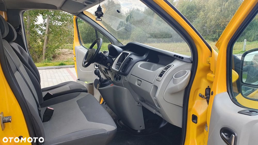 Renault TRAFIC - 6