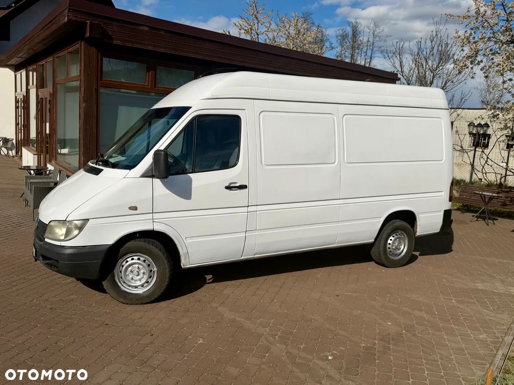 Mercedes-Benz SPRINTER - 2