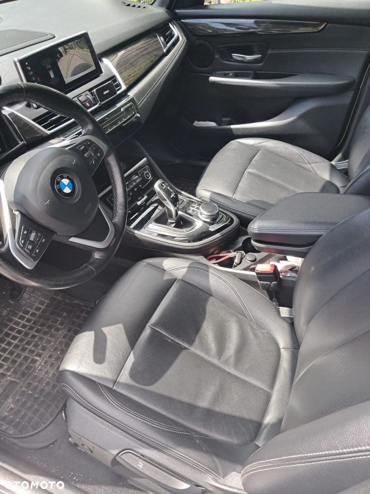 BMW Seria 2 218d xDrive - 8