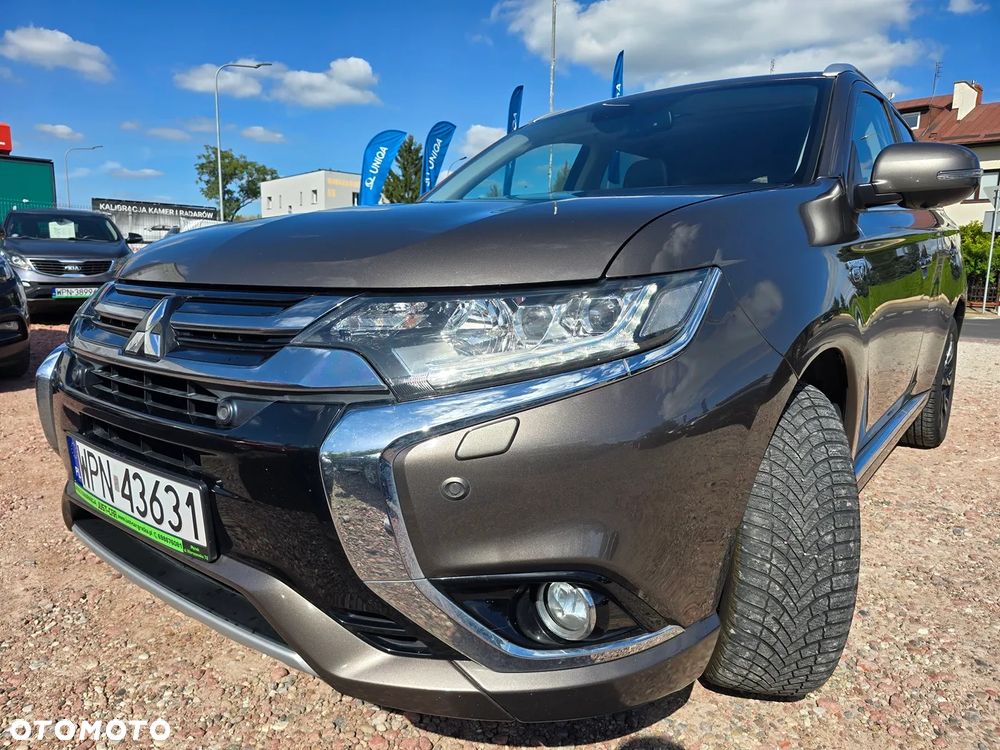 Mitsubishi Outlander 2.0 4WD Top - 2