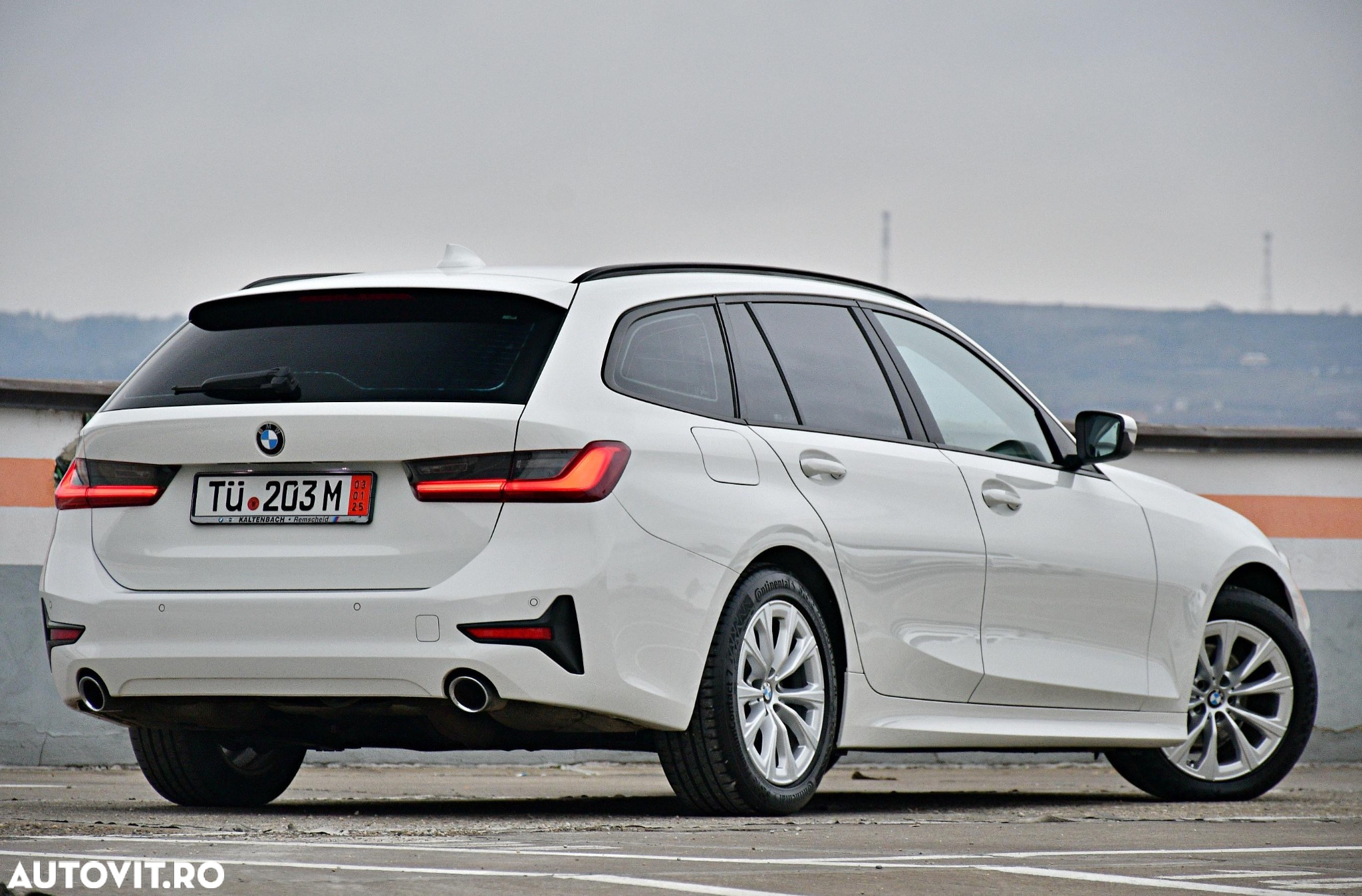 BMW Seria 3 320d Touring Aut. Sport Line - 4