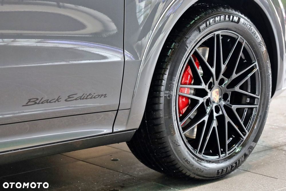 Porsche Cayenne - 6