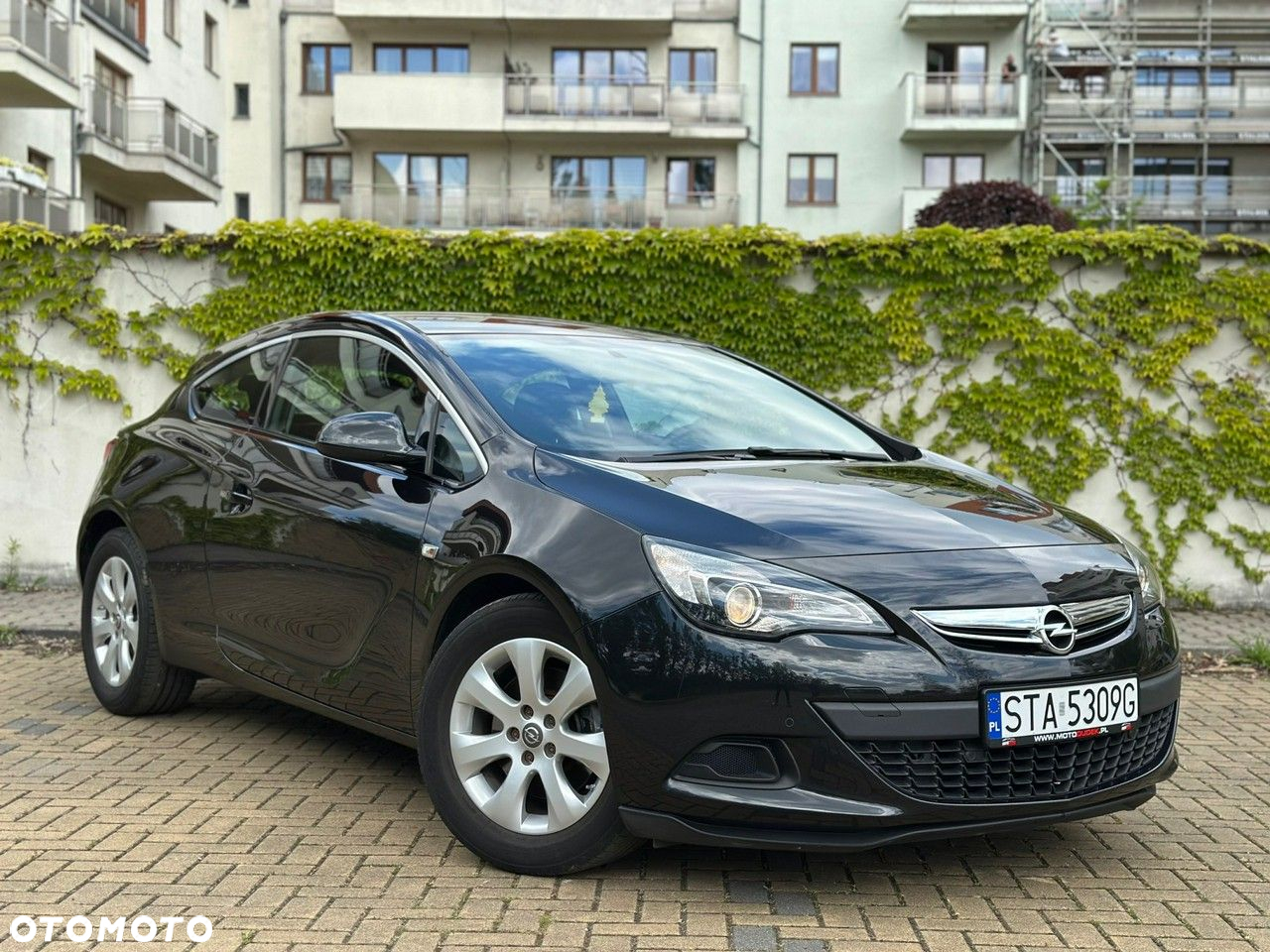 Opel Astra GTC 1.4 Turbo - 4