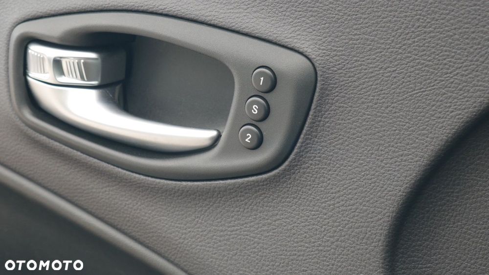Jeep Compass - 17