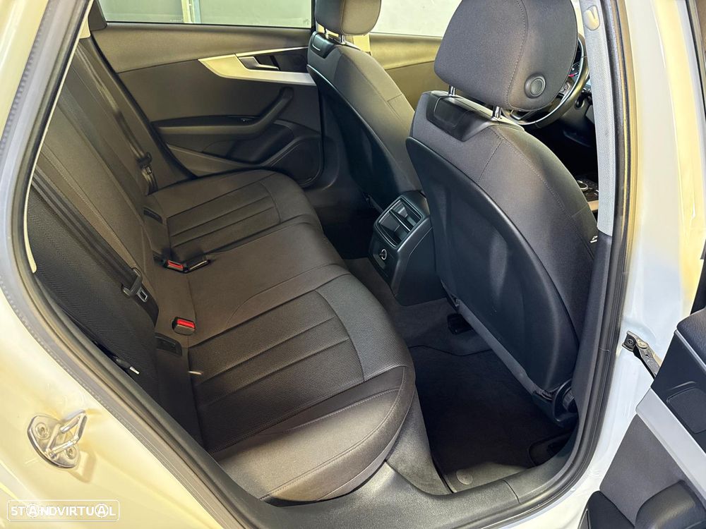 Audi A4 Avant 35 TDI Sport S tronic - 20